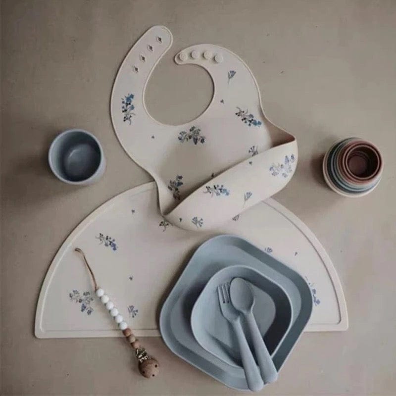 Calla Bib and Placemat